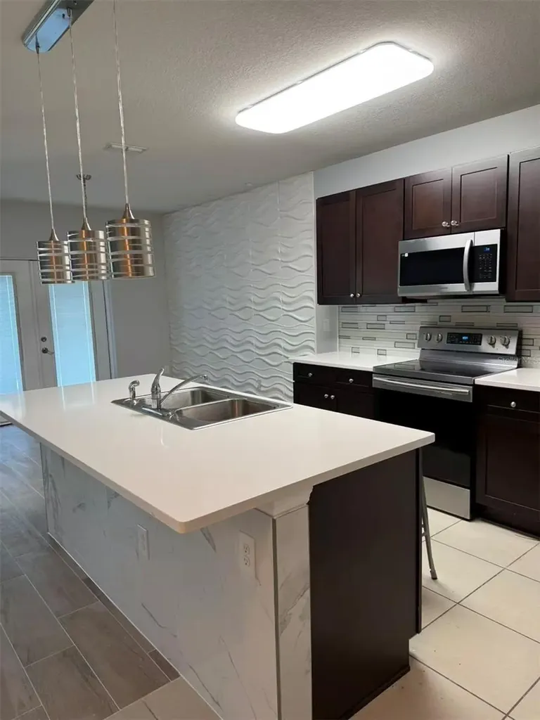 2114 Rockmart Loop Tavares FL 32778