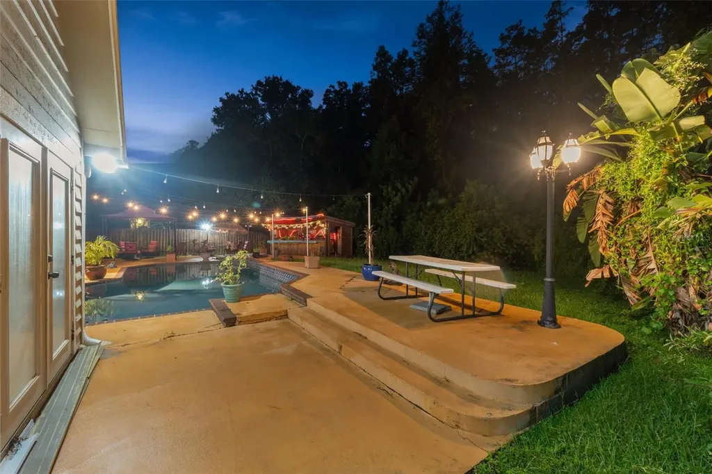 16502 E Course Drive Tampa FL 33624