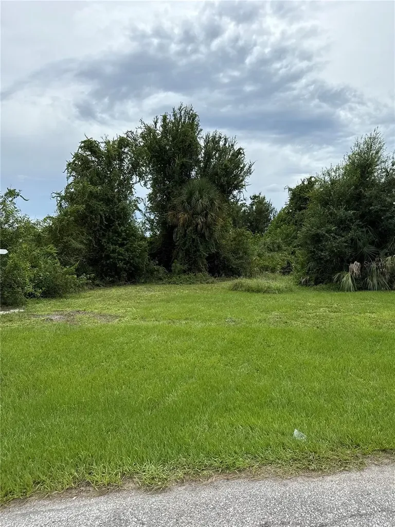 101 Englewood Court Rotonda West FL 33947