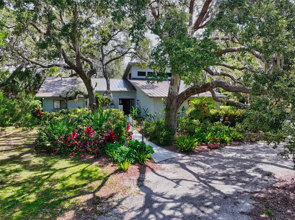 4737 Stone Ridge Trail Sarasota FL 34232