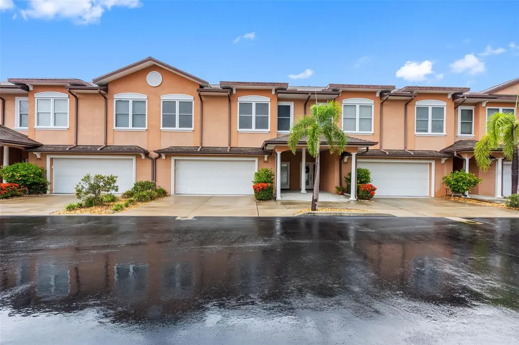 763 Date Palm Lane St Petersburg FL 33707
