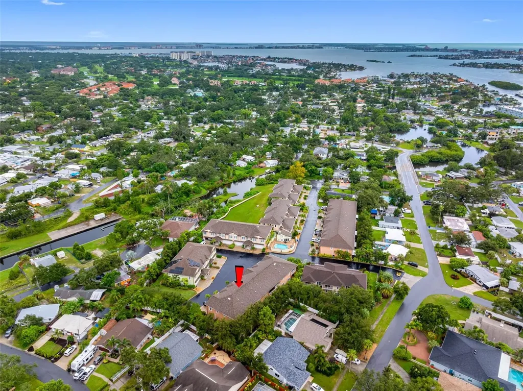 763 Date Palm Lane St Petersburg FL 33707