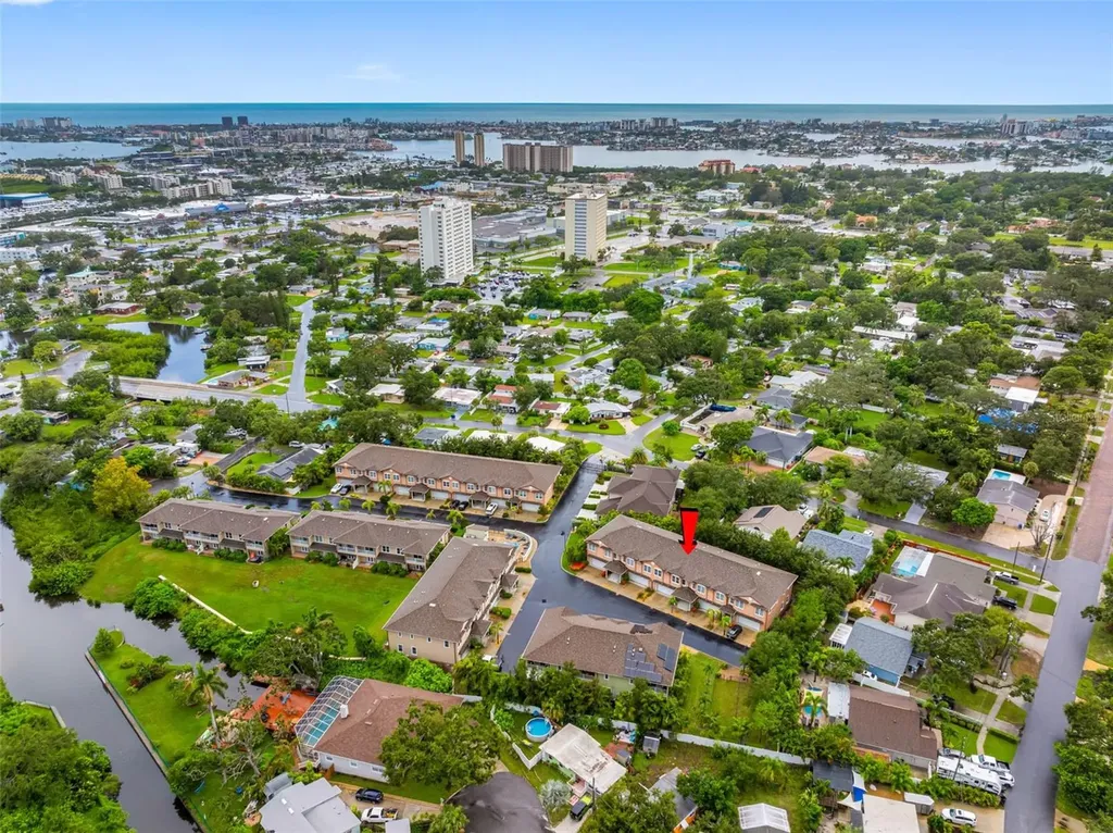 763 Date Palm Lane St Petersburg FL 33707