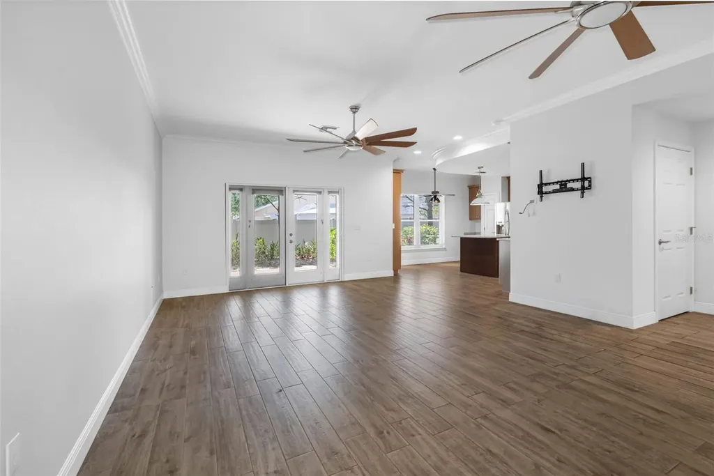 763 Date Palm Lane St Petersburg FL 33707