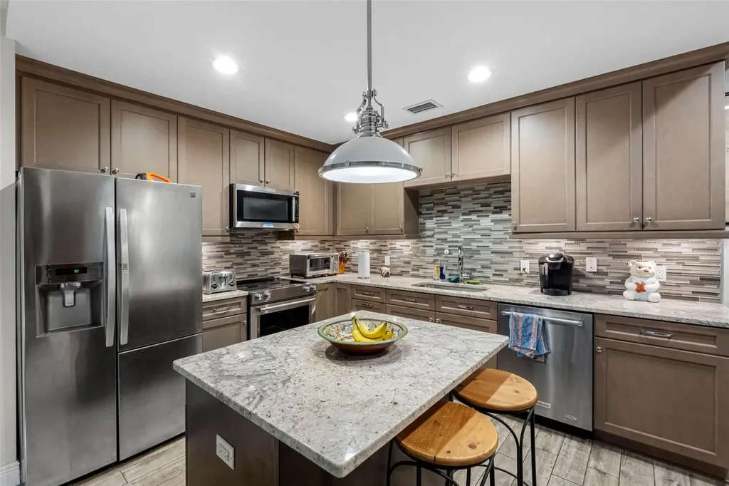 763 Date Palm Lane St Petersburg FL 33707