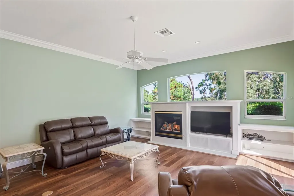 9219 Grand Cypress Drive Weeki Wachee FL 34613