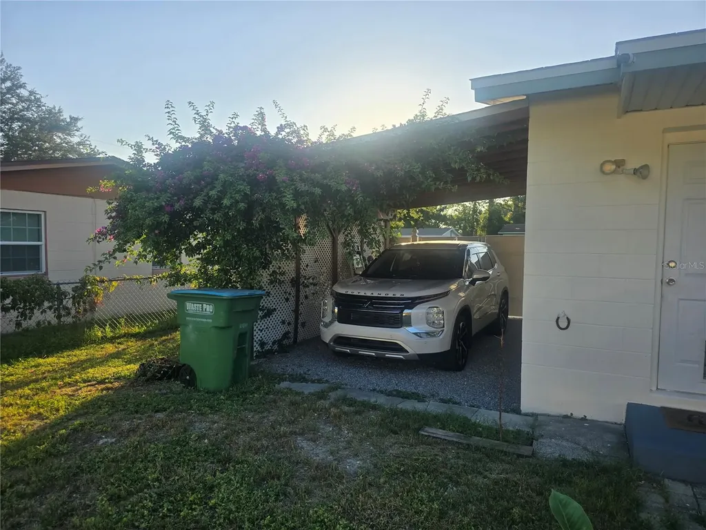 2417 Adams Avenue Deltona FL 32738