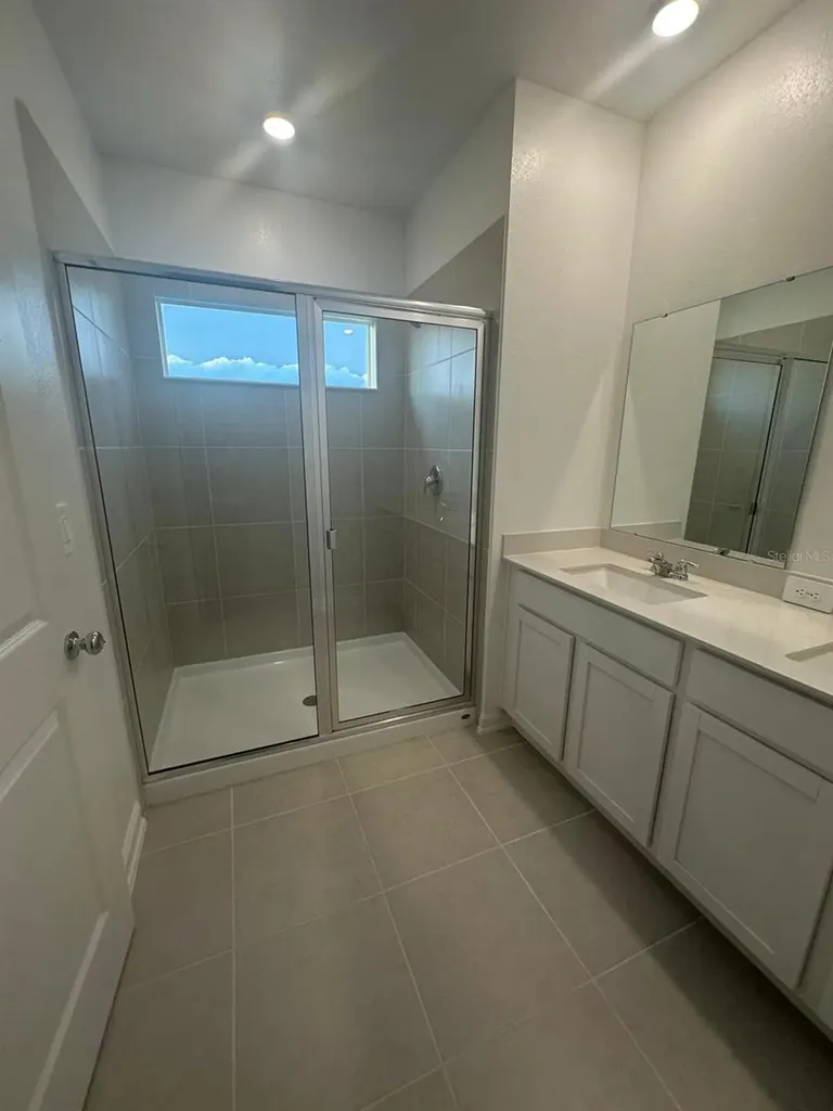 2661 Skyline Loop Kissimmee FL 34758