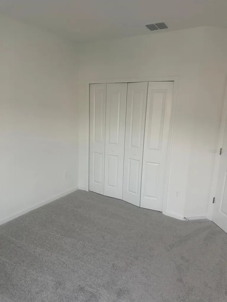 2661 Skyline Loop Kissimmee FL 34758