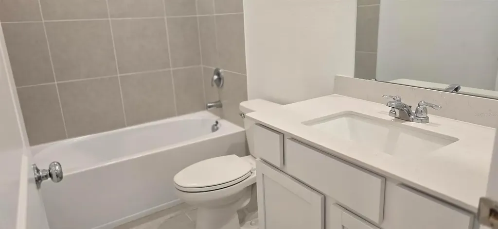 2661 Skyline Loop Kissimmee FL 34758