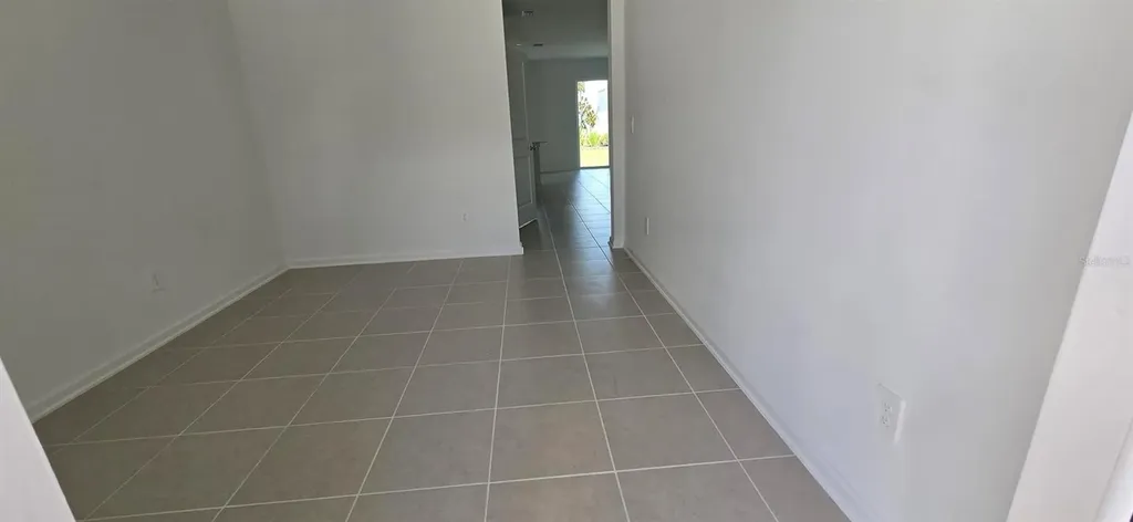2661 Skyline Loop Kissimmee FL 34758