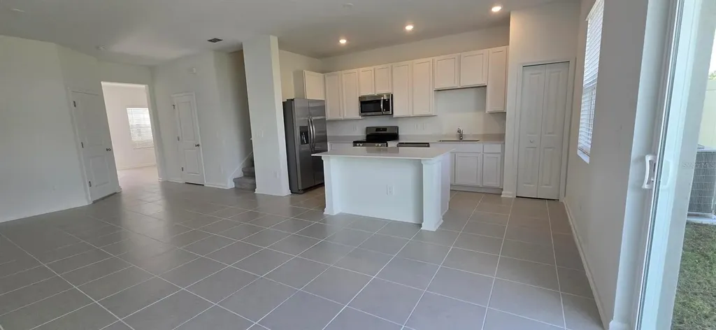 2661 Skyline Loop Kissimmee FL 34758