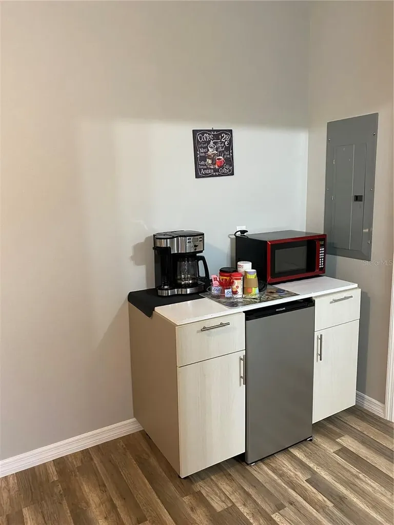2336-2338 E Jersey Avenue Orlando FL 32806
