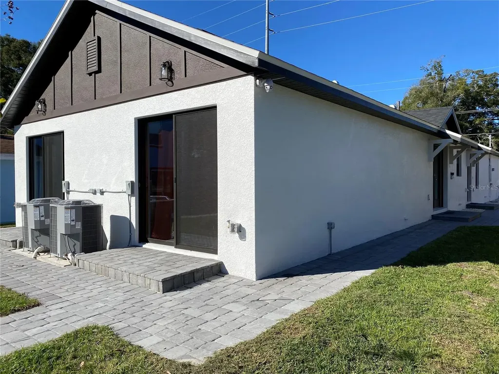 2336-2338 E Jersey Avenue Orlando FL 32806