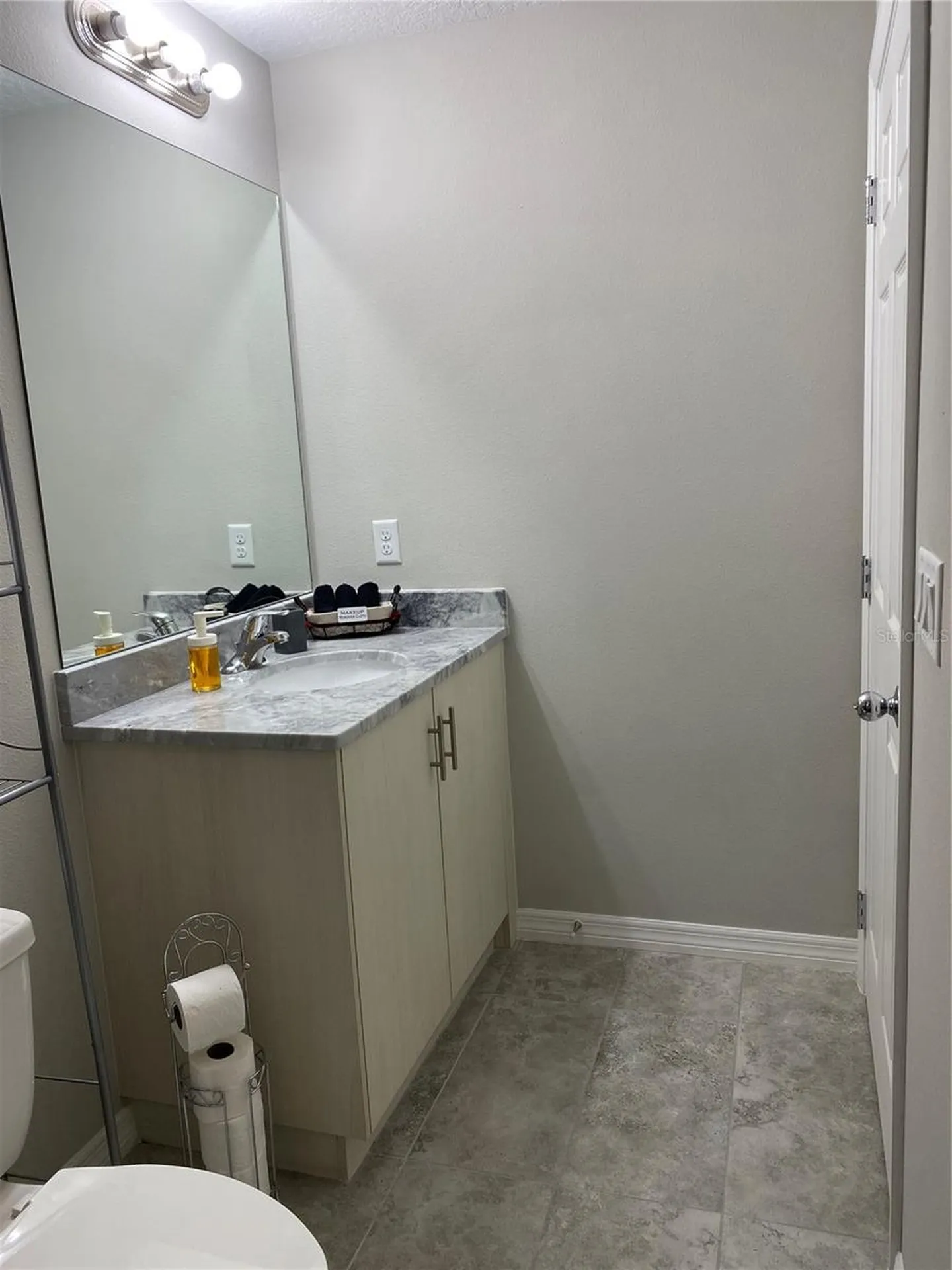 2336-2338 E Jersey Avenue Orlando FL 32806