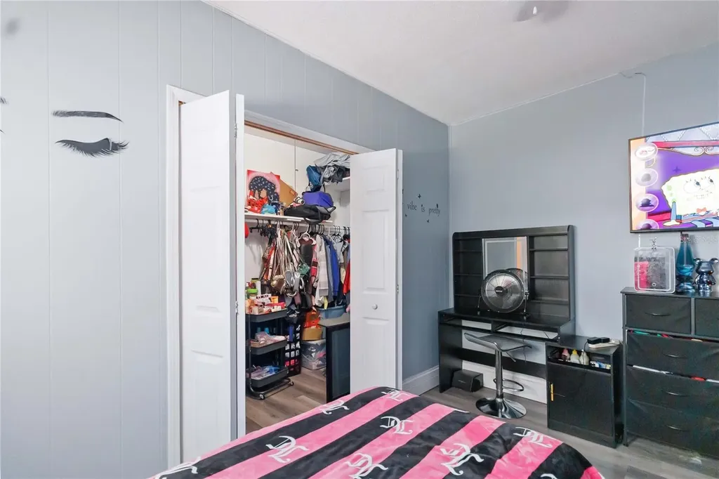 1115 S Alder Avenue Orlando FL 32807