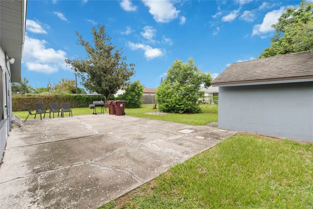 1115 S Alder Avenue Orlando FL 32807