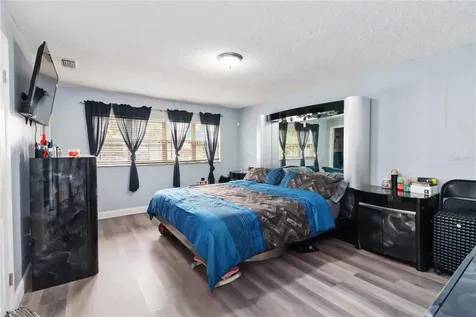 1115 S Alder Avenue Orlando FL 32807