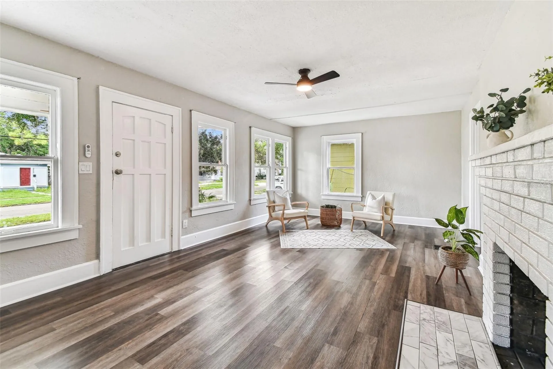 2329 7th Street S St Petersburg FL 33705