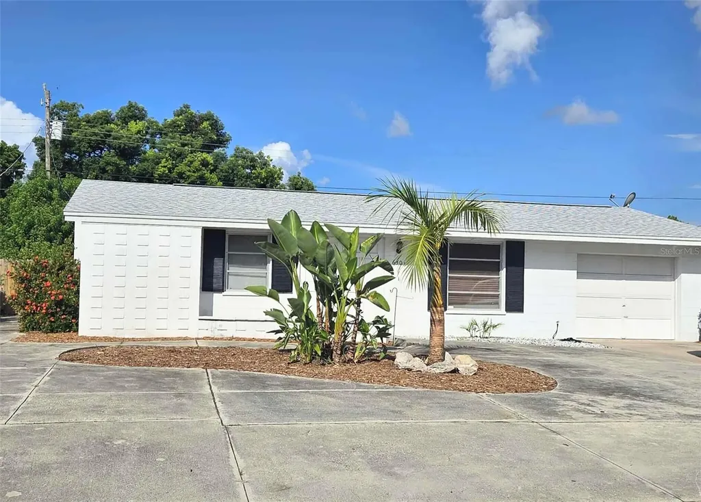 6304 Georgia Avenue Bradenton FL 34207