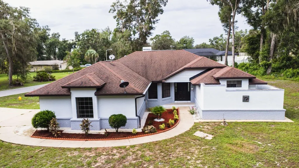 5125 Westlake Boulevard Dade City FL 33523