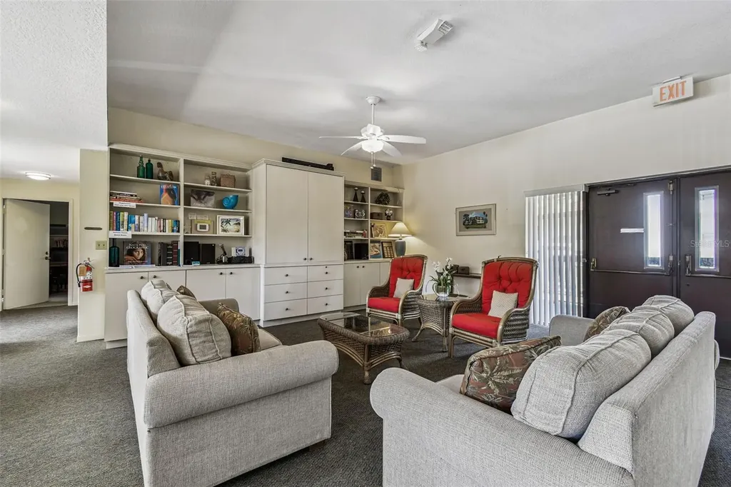 127 1st Street E Tierra Verde FL 33715