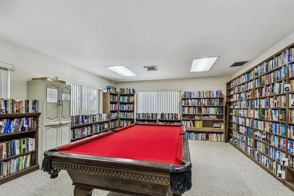 127 1st Street E Tierra Verde FL 33715