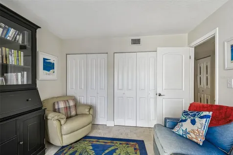 127 1st Street E Tierra Verde FL 33715