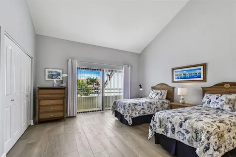 127 1st Street E Tierra Verde FL 33715
