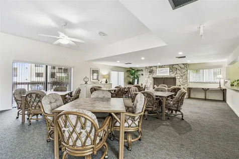 127 1st Street E Tierra Verde FL 33715