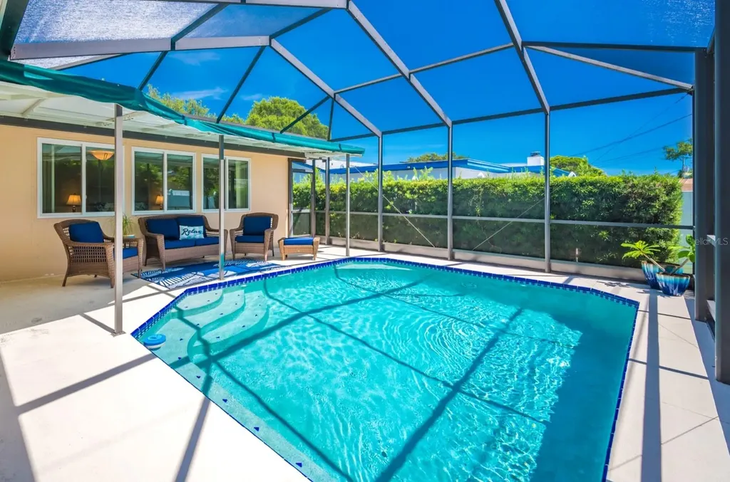 11290 142nd Street Largo FL 33774