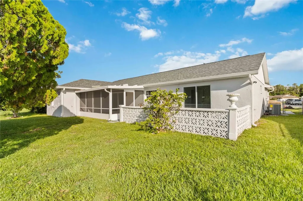 371 Buttonwood Drive Kissimmee FL 34743