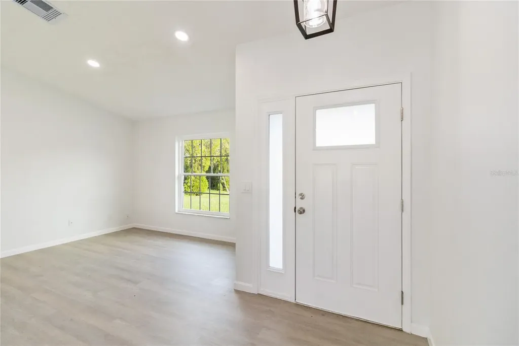 371 Buttonwood Drive Kissimmee FL 34743