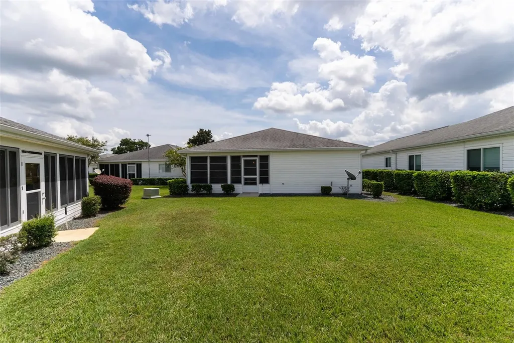8649 SE 141st Place Summerfield FL 34491