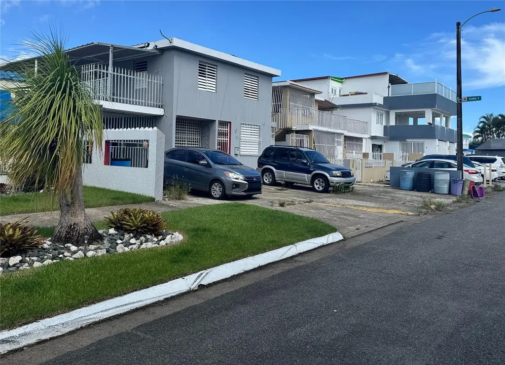 G4 7th St., Castellana Gardens Dev. Carolina PR 00983
