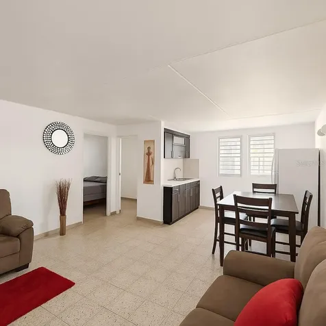 G4 7th St., Castellana Gardens Dev. Carolina PR 00983