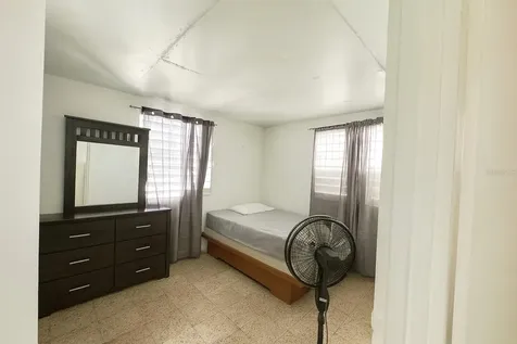 G4 7th St., Castellana Gardens Dev. Carolina PR 00983