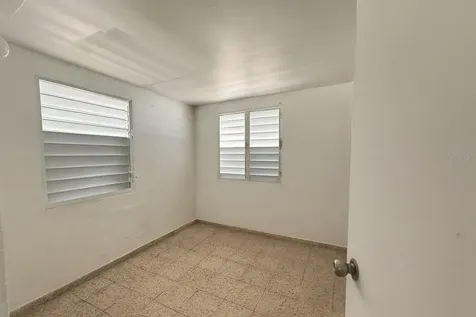 G4 7th St., Castellana Gardens Dev. Carolina PR 00983