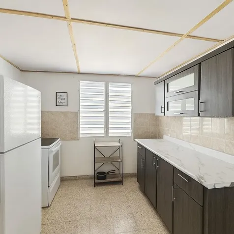 G4 7th St., Castellana Gardens Dev. Carolina PR 00983