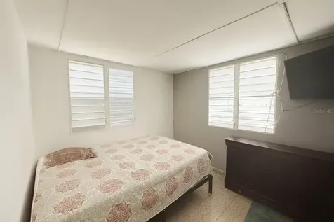 G4 7th St., Castellana Gardens Dev. Carolina PR 00983