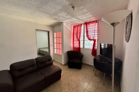 G4 7th St., Castellana Gardens Dev. Carolina PR 00983