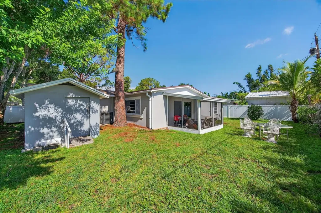 4516 S Renellie Drive Tampa FL 33611