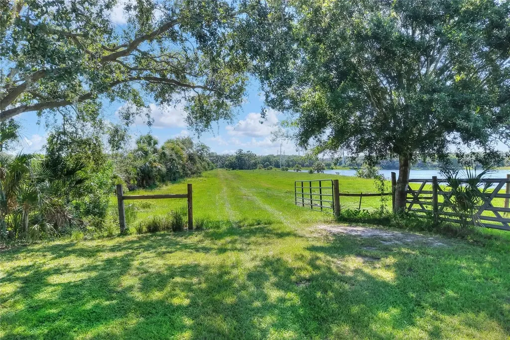 6838 Mary Lou Drive Riverview FL 33578