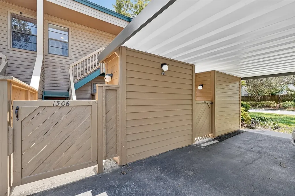 1306 Lennox Road E Palm Harbor FL 34683