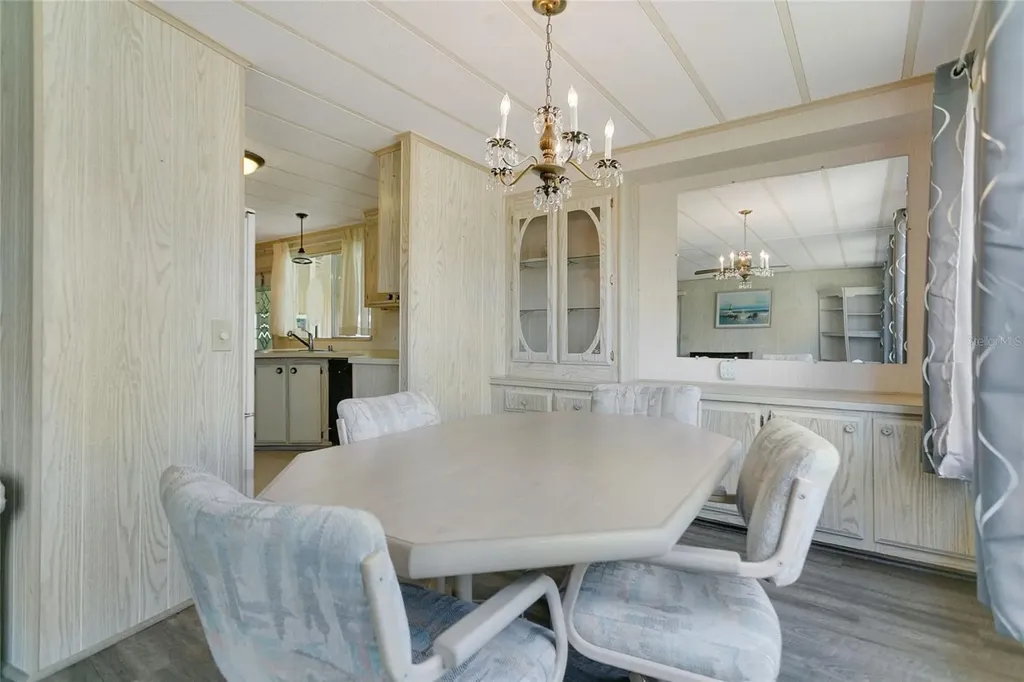 1207 Apache Circle Tavares FL 32778