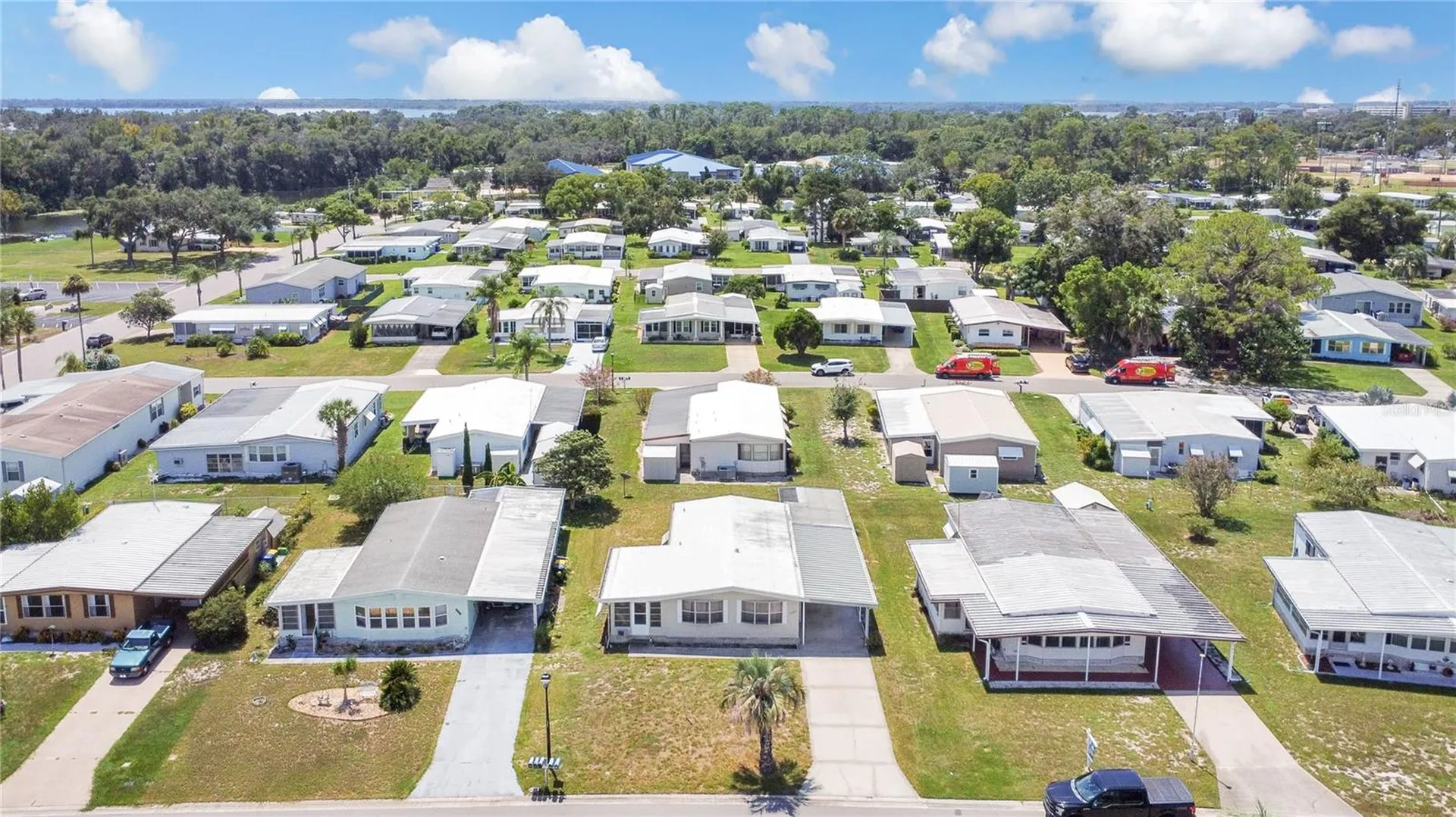 1207 Apache Circle Tavares FL 32778