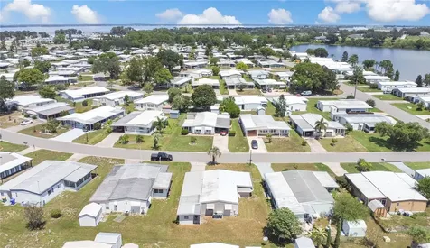 1207 Apache Circle Tavares FL 32778