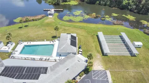 1207 Apache Circle Tavares FL 32778