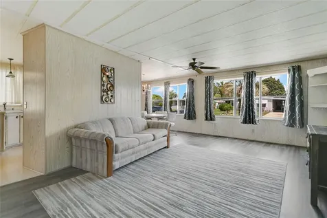 1207 Apache Circle Tavares FL 32778