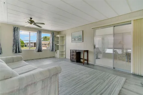 1207 Apache Circle Tavares FL 32778